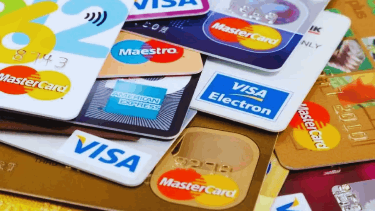 Meilleures cartes de crédit sans frais annuels en Belgique pour un usage quotidien